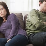 چرا زن ها خیانت می کنند؟ ۸ دلیلی که بیشتر مردها نادیده می‌گیرند