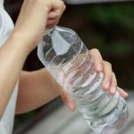 آیا استفاده دوباره از بطری‌های آب خطرناک است؟